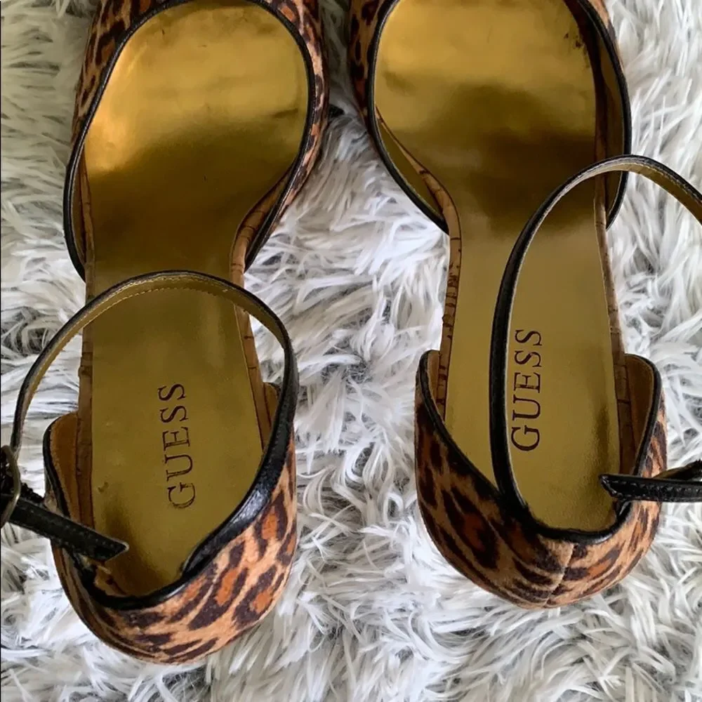 GUESS Hayle 2 Multicolor Leopard Print Fabric Peep Toe Cork Sandal High Heels 8